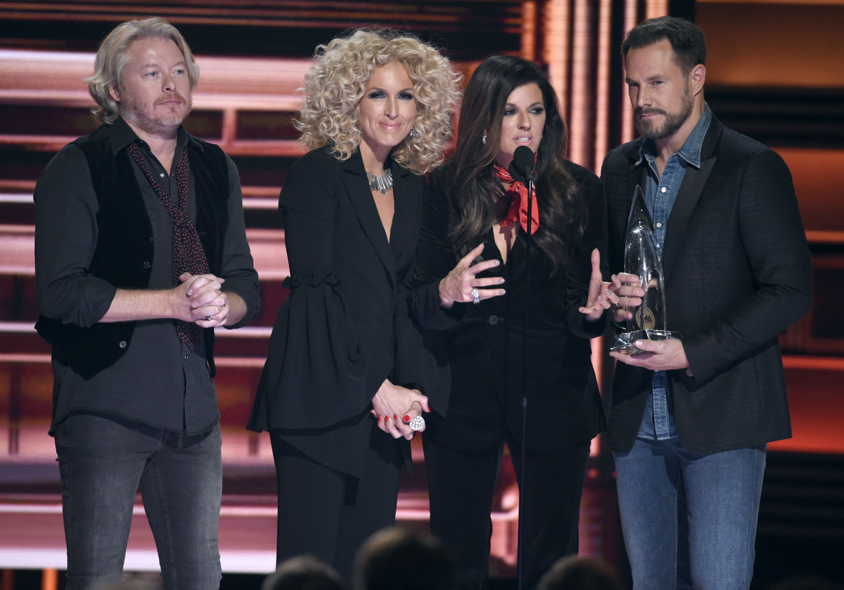51st Annual CMA Awards - Show